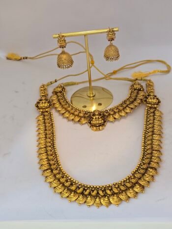 Lakshmi KASU Neck Har Set