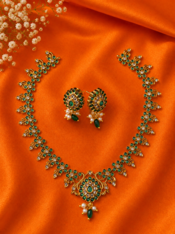 Traditional Emerald stone Necklace set